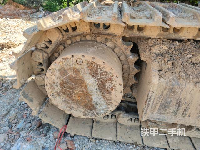 右驅(qū)動(dòng)輪(行走機(jī)構(gòu)) 右驅(qū)動(dòng)輪(行走機(jī)構(gòu))