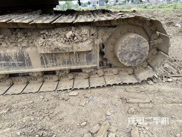 左驱动轮(行走机构) 左驱动轮(行走机构)