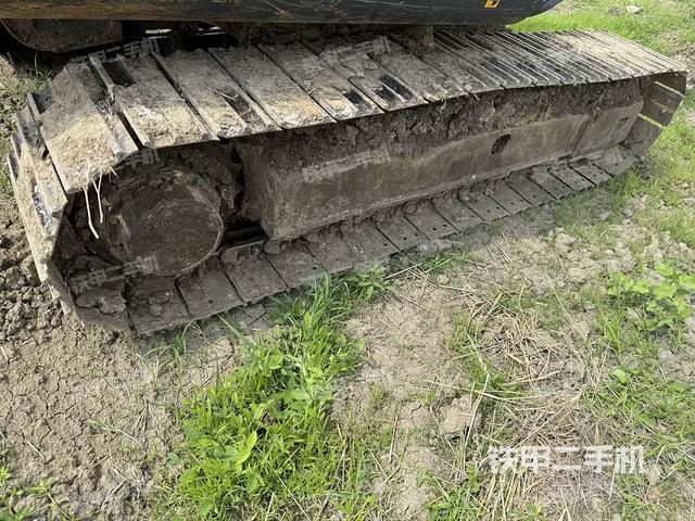 單側履帶整體(整機外觀) 單側履帶整體(整機外觀)
