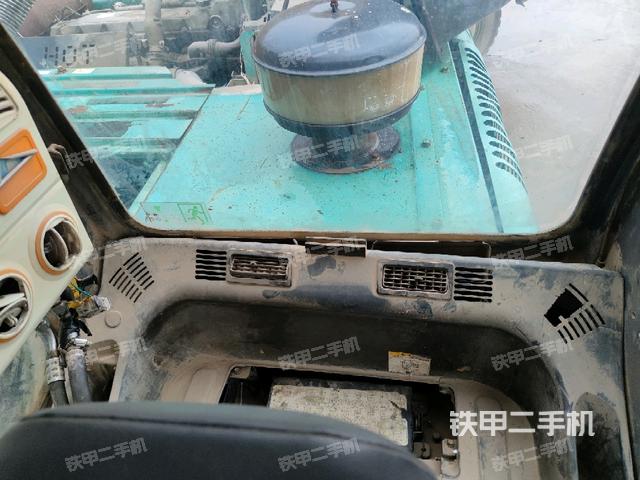 座椅后部（駕駛室部分）