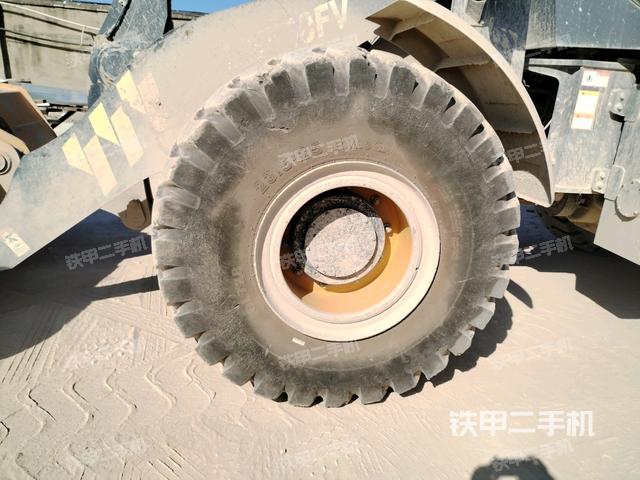 右后輪(行走機(jī)構(gòu)) 右后輪(行走機(jī)構(gòu))