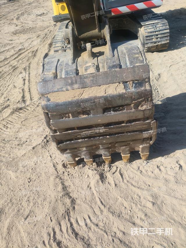 鏟斗45度（工作和回轉(zhuǎn)裝置）