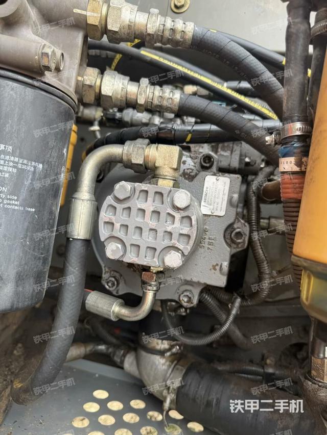 液壓泵室（大件艙室）