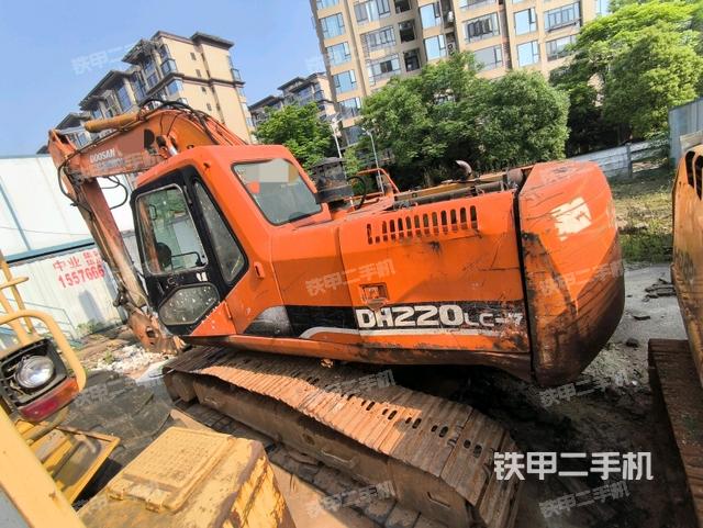 整机右后45°（整机外观）