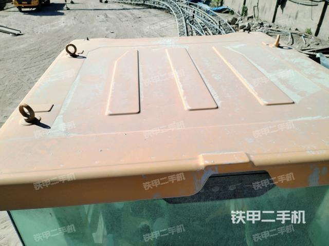 駕駛室頂部 外(駕駛室部分) 駕駛室頂部 外(駕駛室部分)