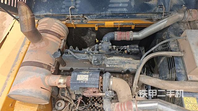 发动机整体俯视（整机外观）