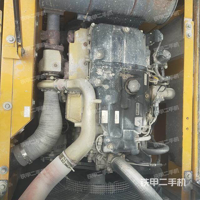 發(fā)動機整體俯視(整機外觀) 發(fā)動機整體俯視(整機外觀)