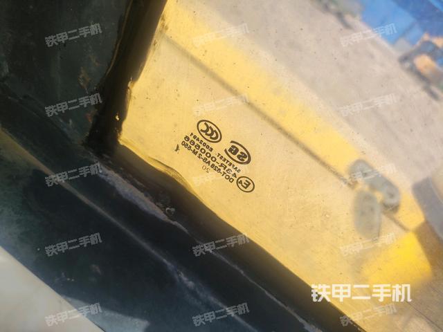 后窗玻璃角標(biāo)（駕駛室部分）