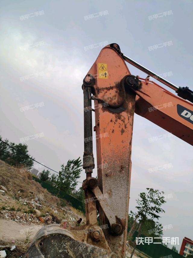 小臂整體左后（工作和回轉(zhuǎn)裝置）