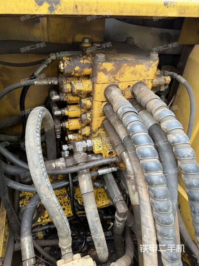 分配阀(上车部件) 分配阀(上车部件)