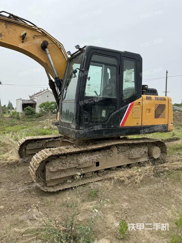 駕駛室左前45度（駕駛室部分）