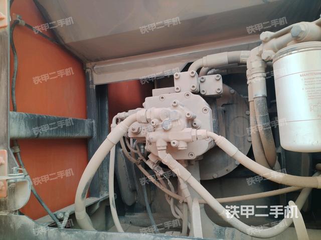 液压泵斜45 左（大件舱室）