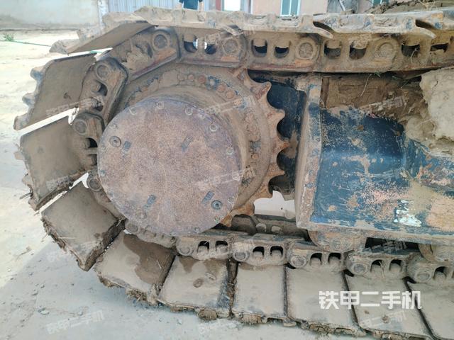 右驅(qū)動輪（行走機構）