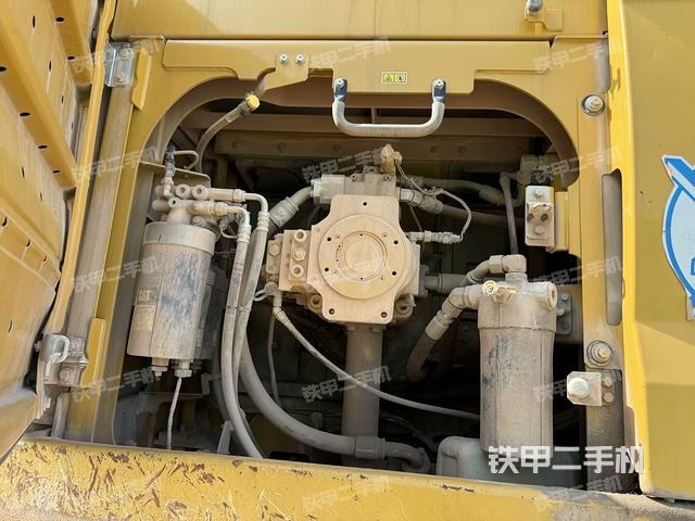 液壓泵室(大件艙室) 液壓泵室(大件艙室)