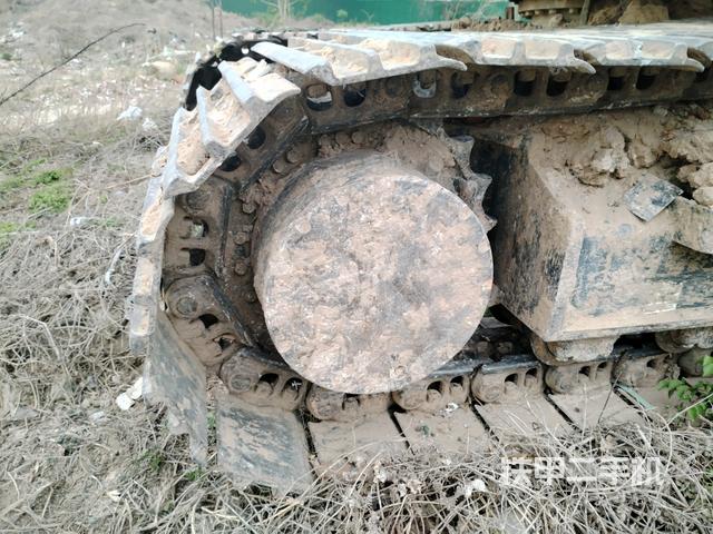 右驅(qū)動(dòng)輪（行走機(jī)構(gòu)）