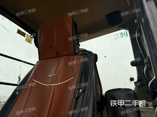 后窗玻璃角標(biāo)（駕駛室部分）