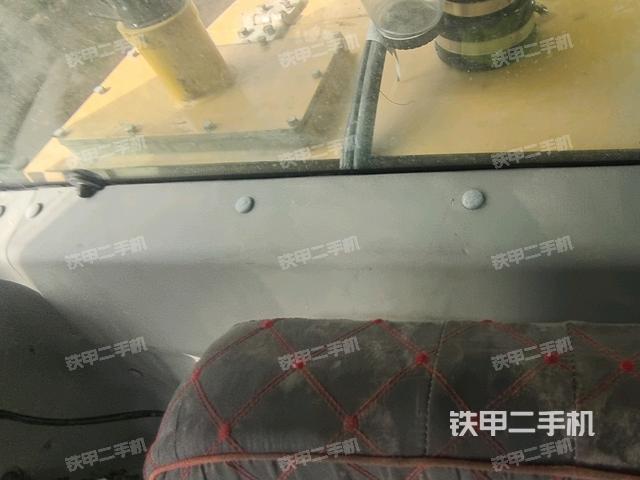 駕駛室外頂全景（壓路機(jī)駕駛室）