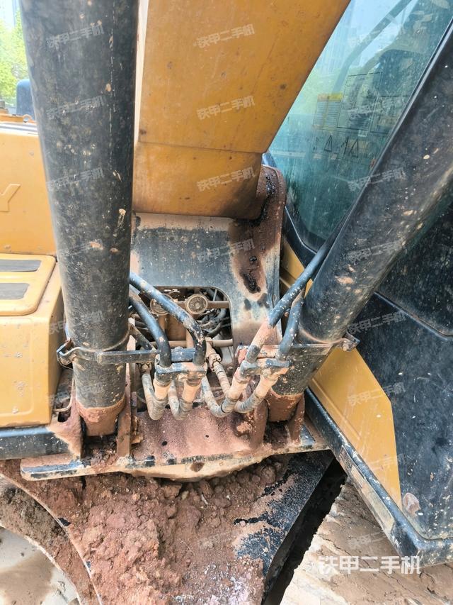 大臂根部?斜視（工作和回轉(zhuǎn)裝置）