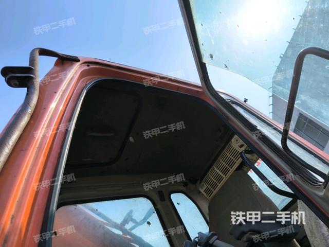 驾驶室整体（整机外观）