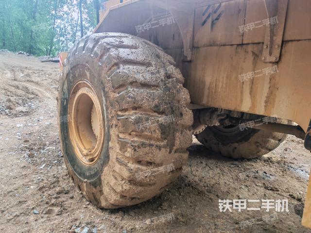 右驅(qū)動輪/右后輪(行走機構(gòu)) 右驅(qū)動輪/右后輪(行走機構(gòu))