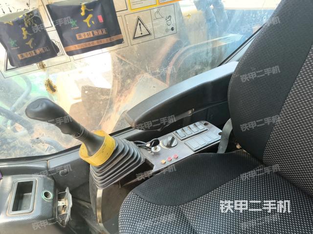 駕駛室左后45度（駕駛室部分）