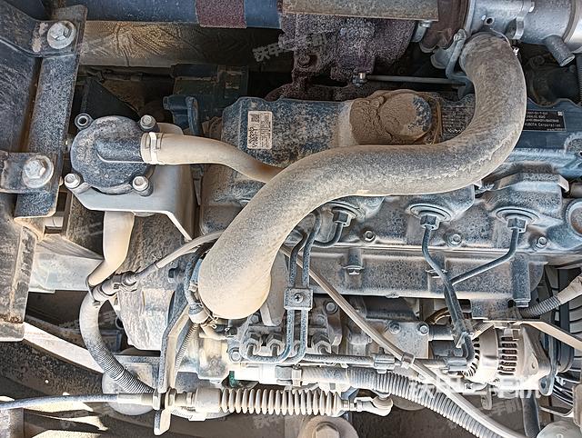 發(fā)動(dòng)機(jī)整體俯視(整機(jī)外觀) 發(fā)動(dòng)機(jī)整體俯視(整機(jī)外觀)