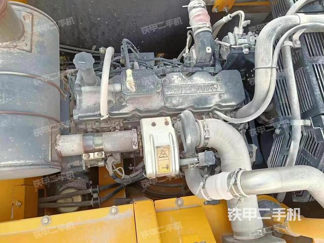 發(fā)動機整體俯視（整機外觀）