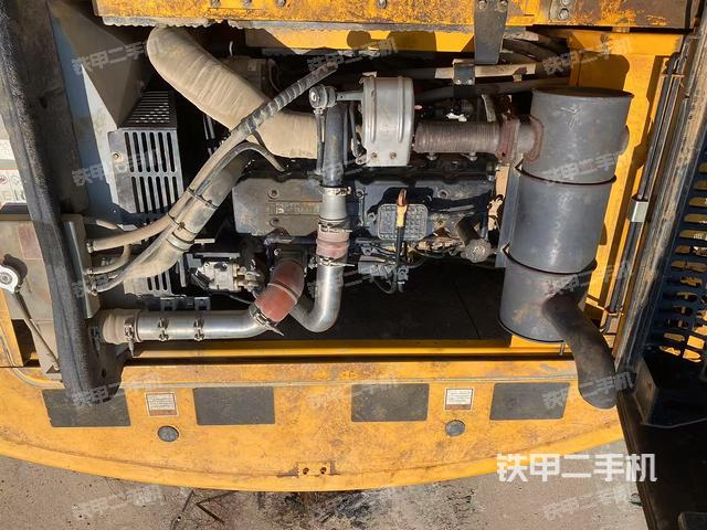 發(fā)動(dòng)機(jī)整體俯視(整機(jī)外觀) 發(fā)動(dòng)機(jī)整體俯視(整機(jī)外觀)