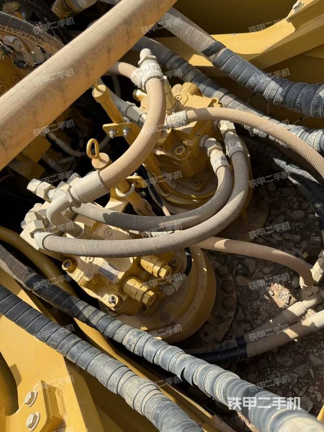 駕駛室頂部俯視(上車部件) 駕駛室頂部俯視(上車部件)