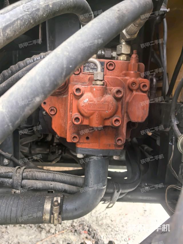 液壓泵室（大件艙室）