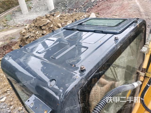 駕駛室頂部俯視(上車部件) 駕駛室頂部俯視(上車部件)