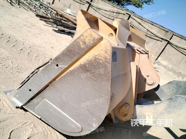 鏟斗后45°(工作裝置) 鏟斗后45°(工作裝置)