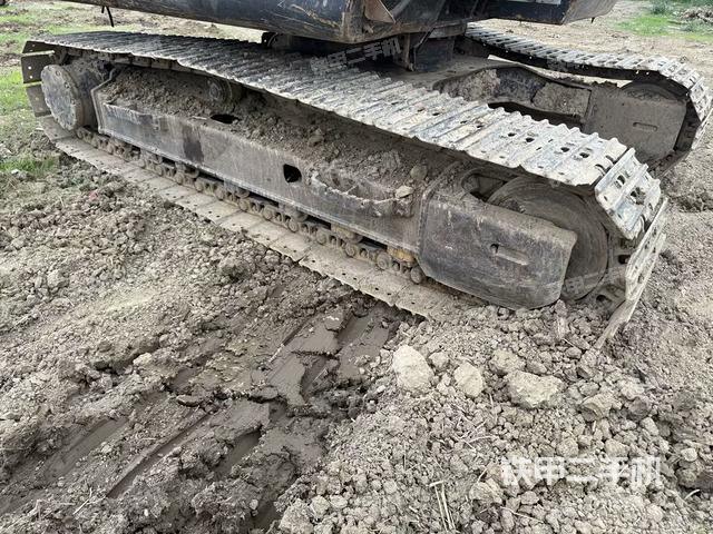 左側(cè)履帶整體?（行走機(jī)構(gòu)）