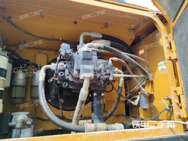 液壓泵室(大件艙室) 液壓泵室(大件艙室)