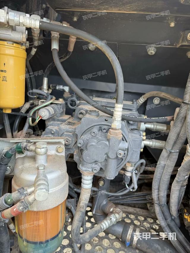 液壓泵室(大件艙室) 液壓泵室(大件艙室)