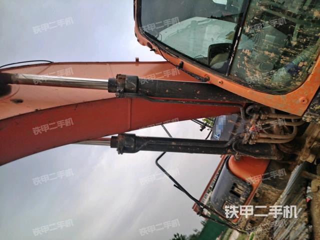 大臂油缸整體?豎拍（工作和回轉(zhuǎn)裝置）