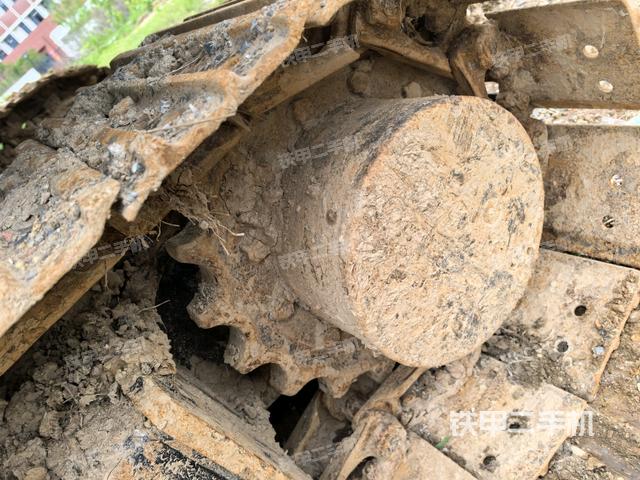 單側(cè)履帶整體（整機(jī)外觀）