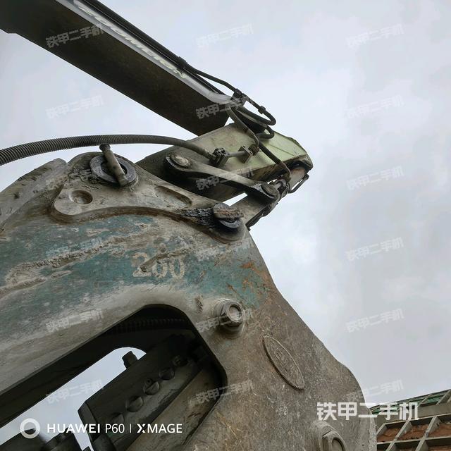小臂整體左后(工作和回轉(zhuǎn)裝置) 小臂整體左后(工作和回轉(zhuǎn)裝置)