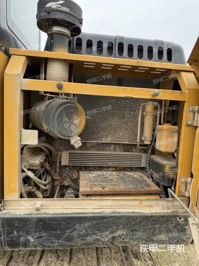 散熱器正面（大件艙室）