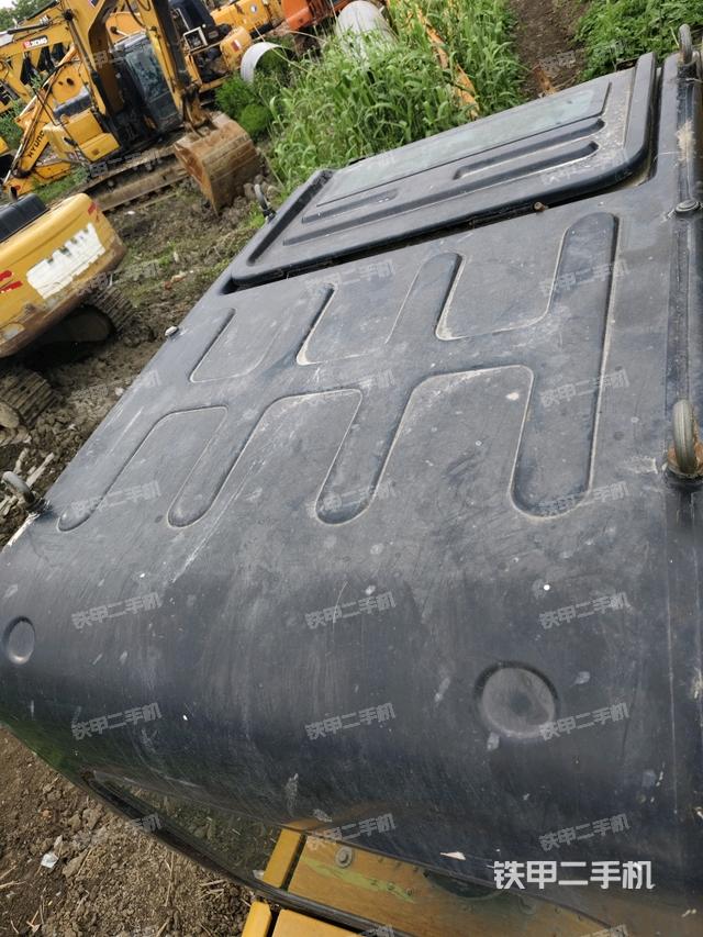 駕駛室頂部（整機(jī)外觀）
