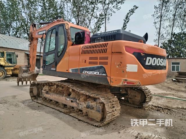 左后45（整機外觀）