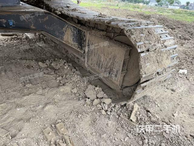 左側(cè)行走馬達(dá)蓋板(行走機(jī)構(gòu)) 左側(cè)行走馬達(dá)蓋板(行走機(jī)構(gòu))