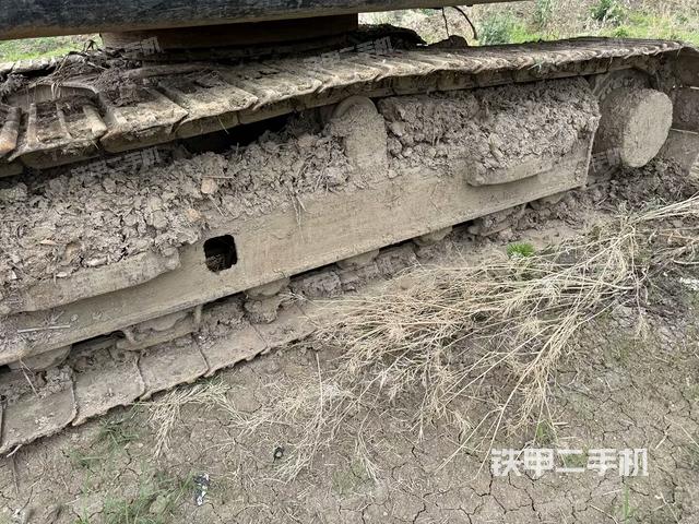 右側(cè)行走馬達(dá)蓋板（行走機構(gòu)）