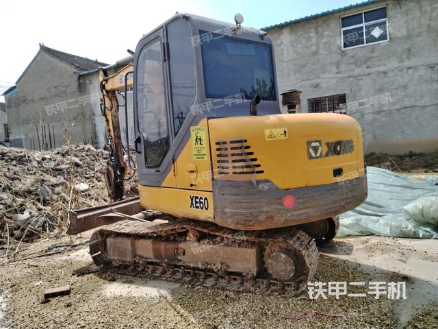 左后45(整機外觀) 左后45(整機外觀)