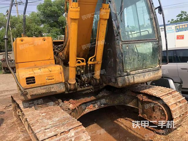 整機(jī)右后45°(整機(jī)外觀) 整機(jī)右后45°(整機(jī)外觀)