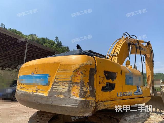 整機(jī)右后45°(整機(jī)外觀) 整機(jī)右后45°(整機(jī)外觀)