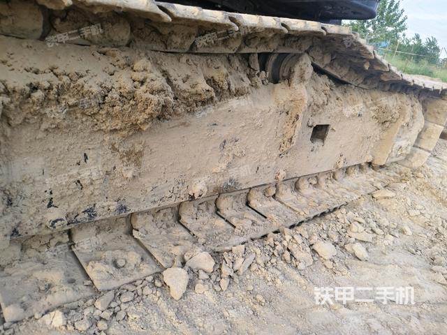 右側(cè)履帶整體?(行走機構(gòu)) 右側(cè)履帶整體?(行走機構(gòu))