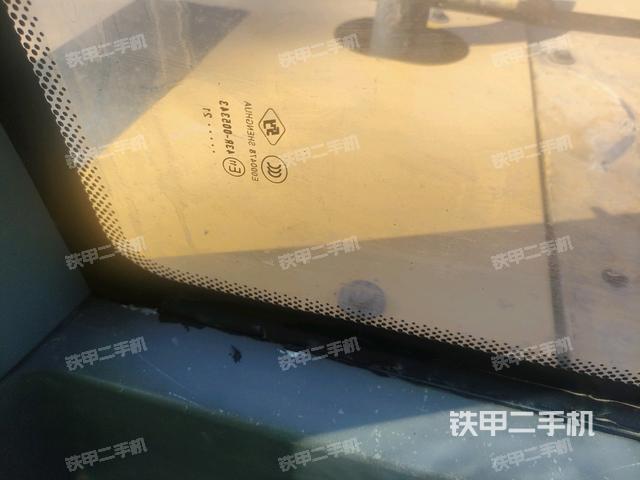 后窗玻璃角標(biāo)(駕駛室部分) 后窗玻璃角標(biāo)(駕駛室部分)