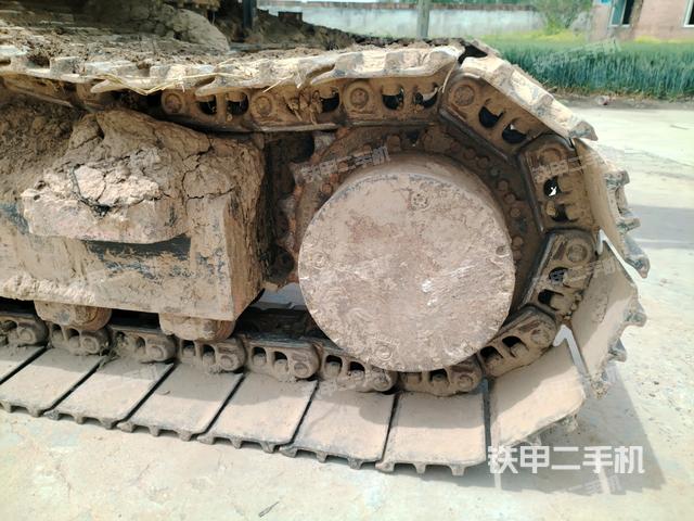 左驅(qū)動輪（行走機構）