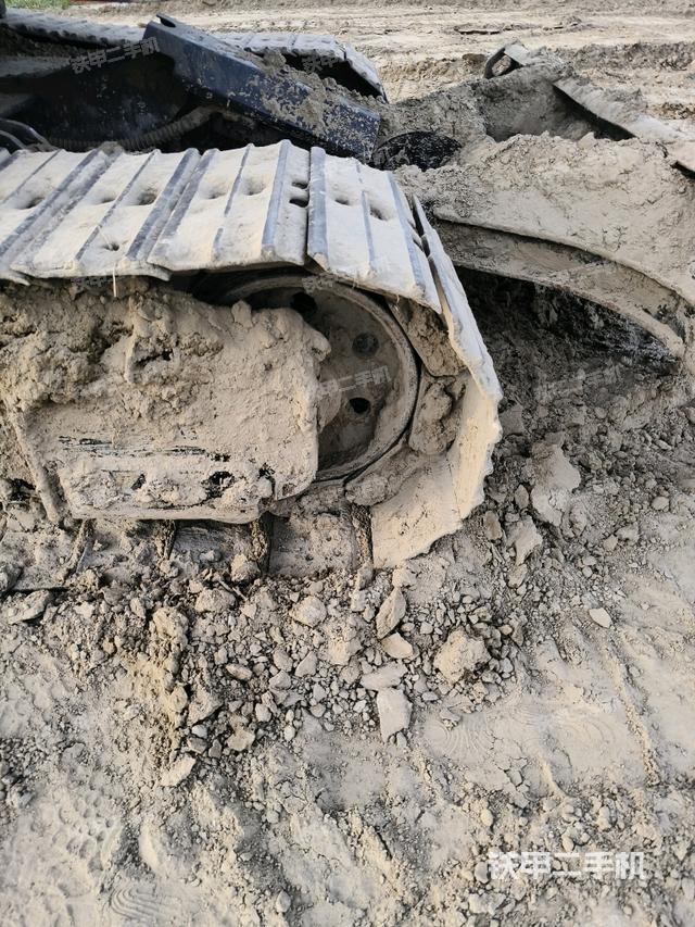 左側(cè)行走馬達蓋板(行走機構(gòu)) 左側(cè)行走馬達蓋板(行走機構(gòu))